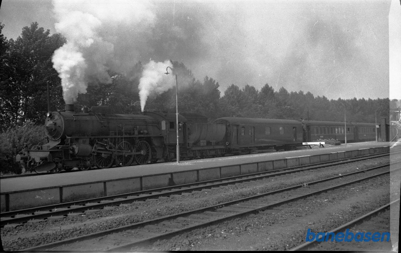 Sydgående Nordexpress med SNCF pakvogn og CIWL sovevogne