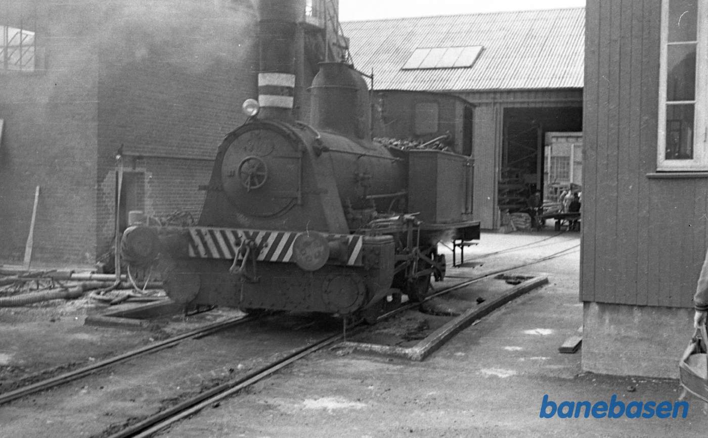 Frederiksværk stålvalseværk med tdl. DSB HS 381