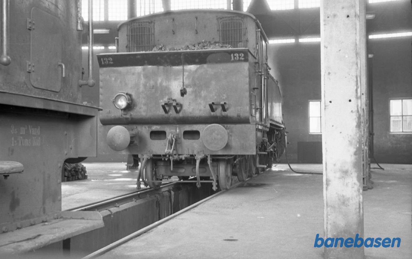 DSB DF 132 i remisen