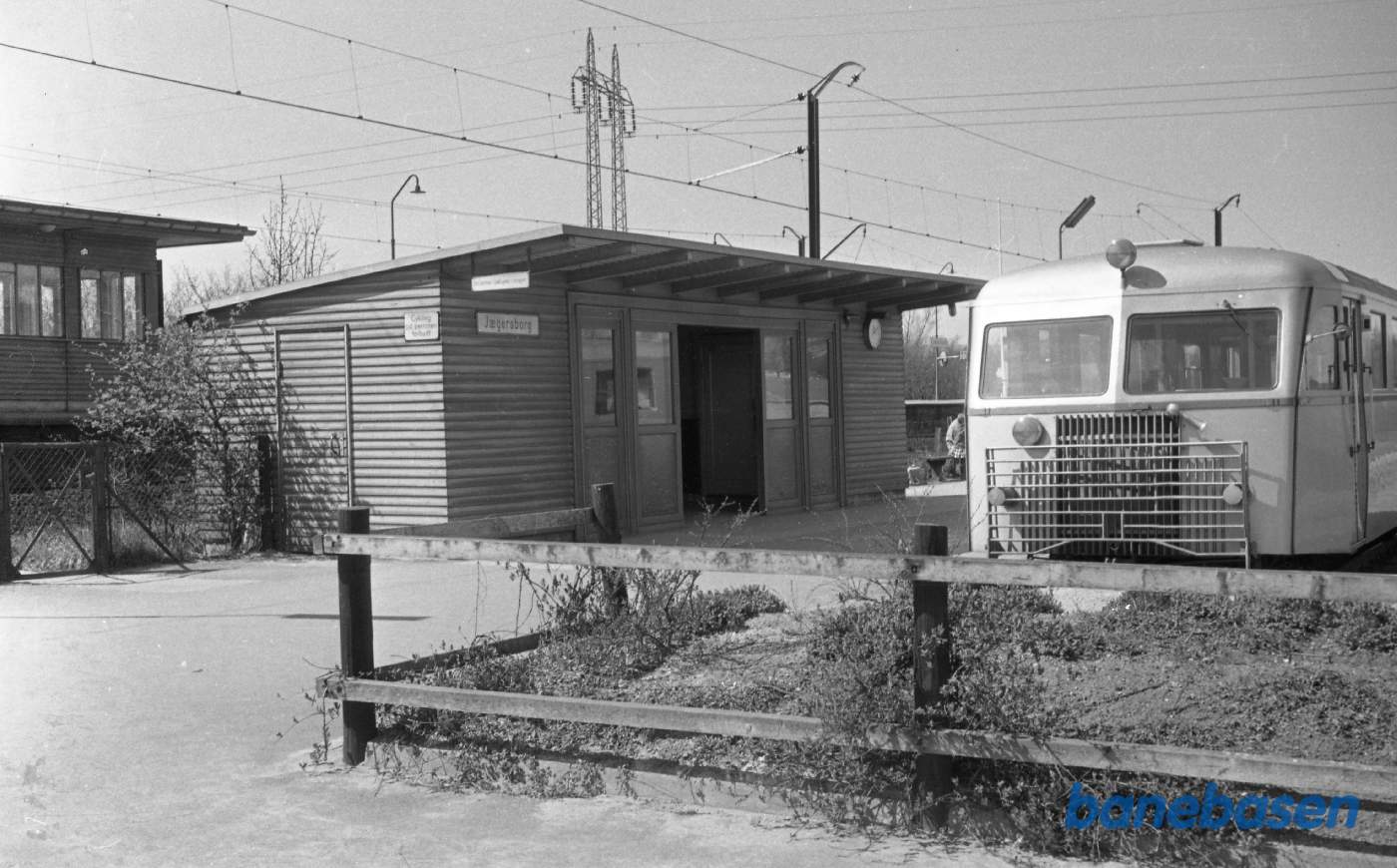 Nærumbanens station