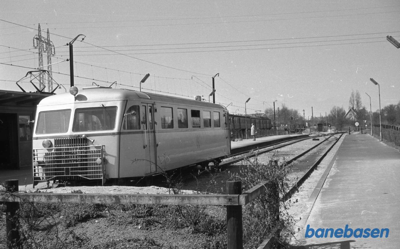 Nærumbanens station