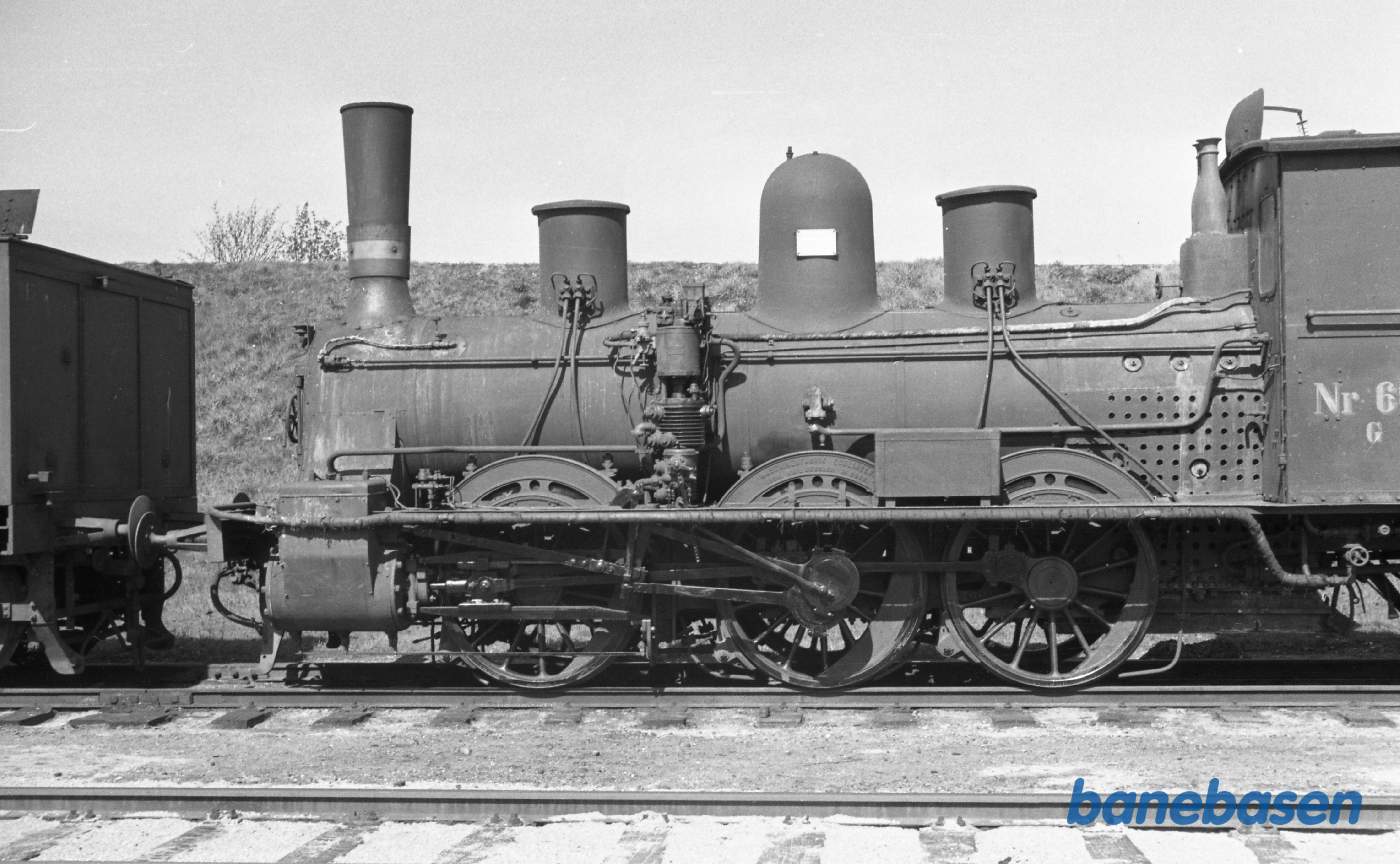 G 608 hensat ved maskindepotet