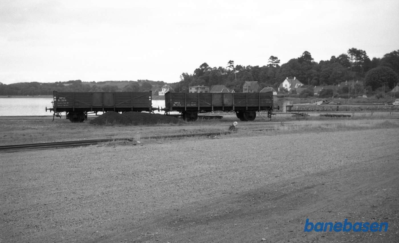 2 Pd vogne på havnen 2 Pd vogne på havnen