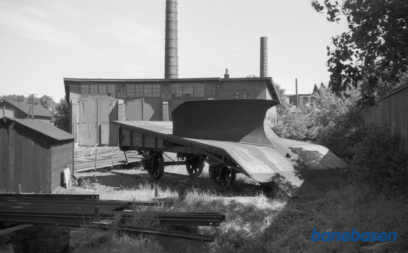 FFJ plov 1 ved remisen