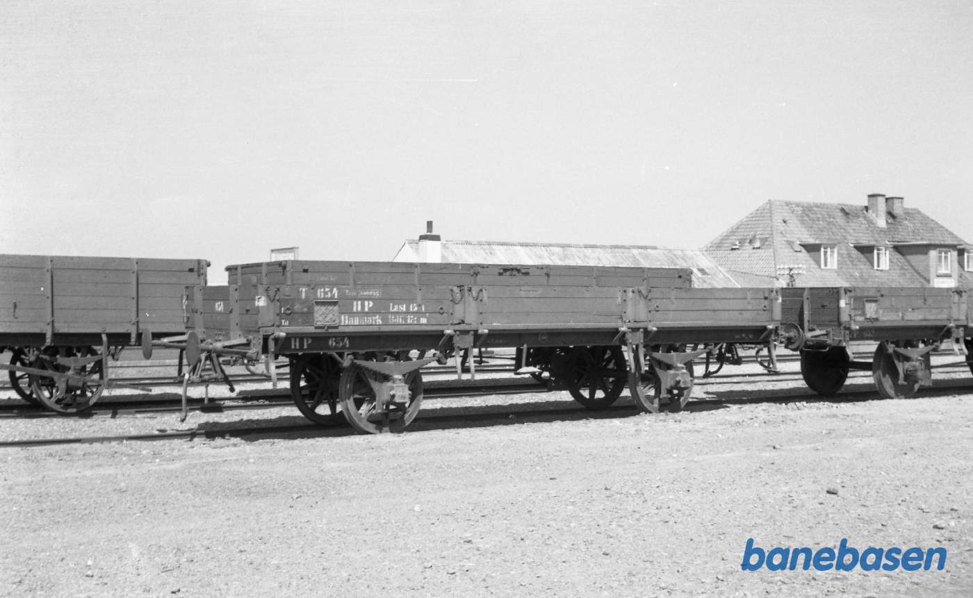 Åben godsvogn HP T 654 på Hirtshals station