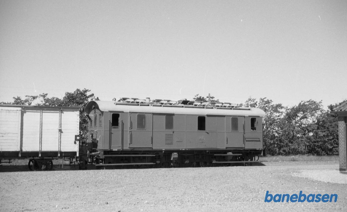 HP M 12 på Pandrup station