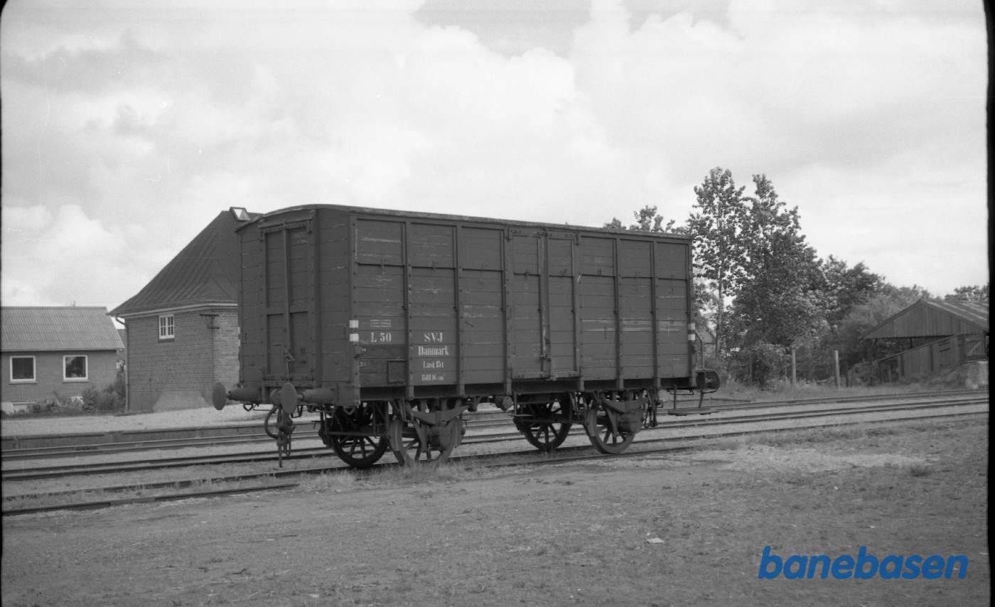 SVJ L 50 på Balling station SVJ L 50 på Balling station