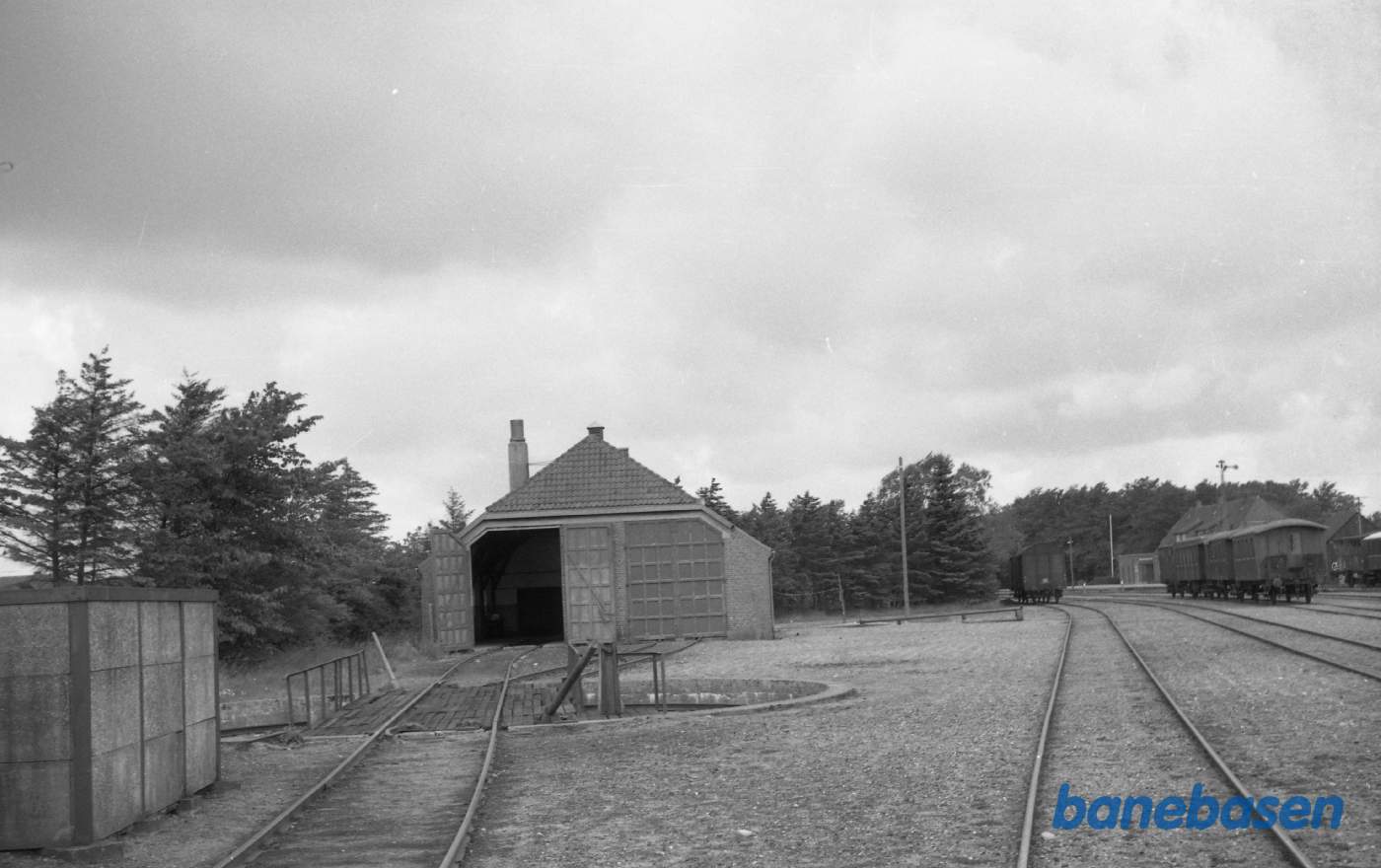 Holstebro Sydbanegård med remisen