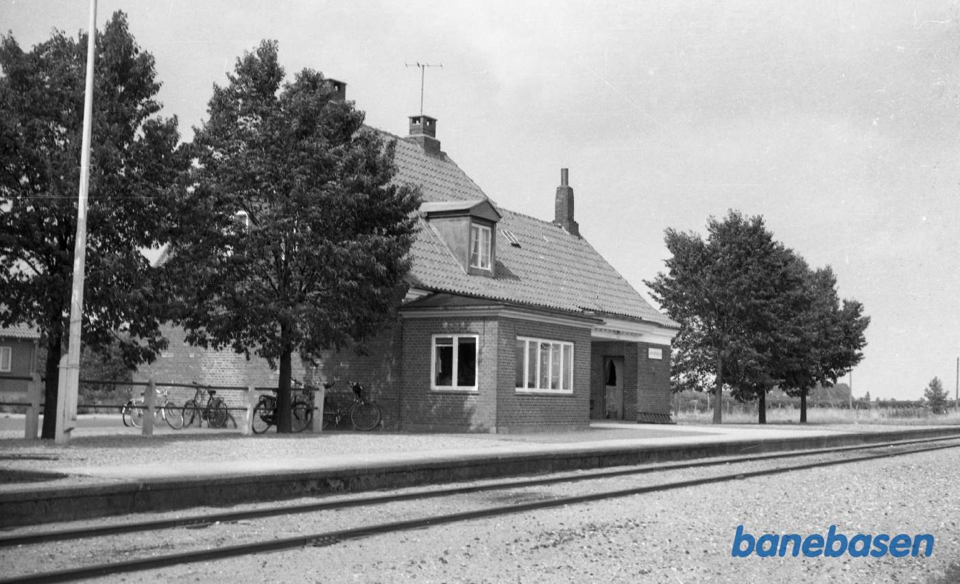 Nordenskov station Nordenskov station