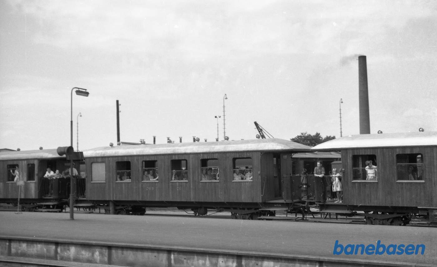 Odense station med OMB C 11