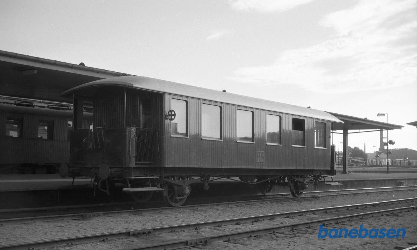 Odense station. NFJ C 30 Odense station. NFJ C 30