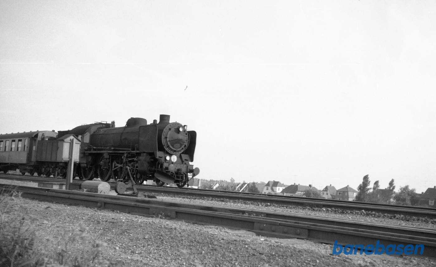 R maskine med persontog