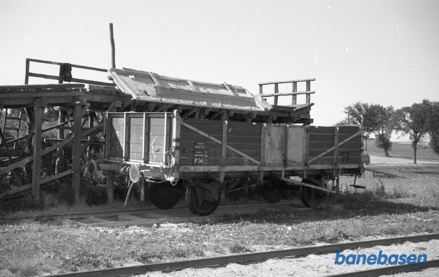 Godsvognen er SKRJ P 56, som i 1959 var udlejet til HOJ L 21