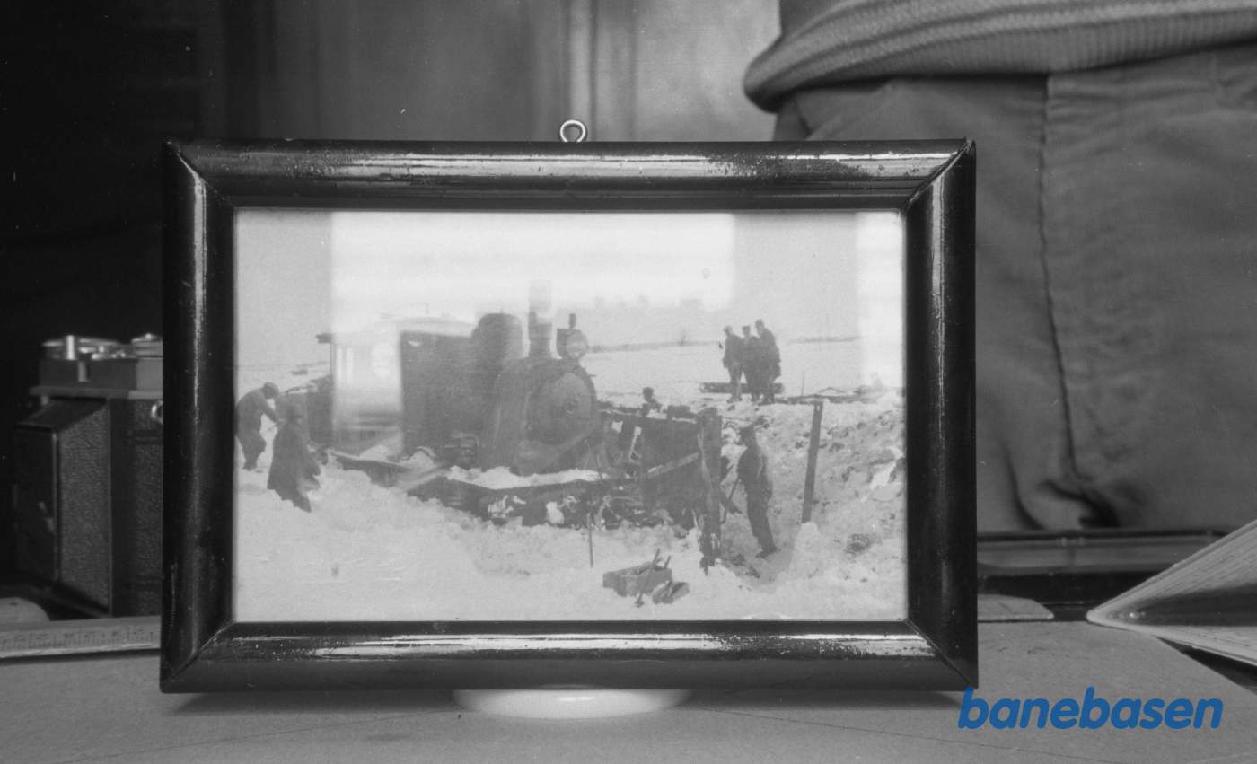 Forskellige motiver, bl.a tog i sne