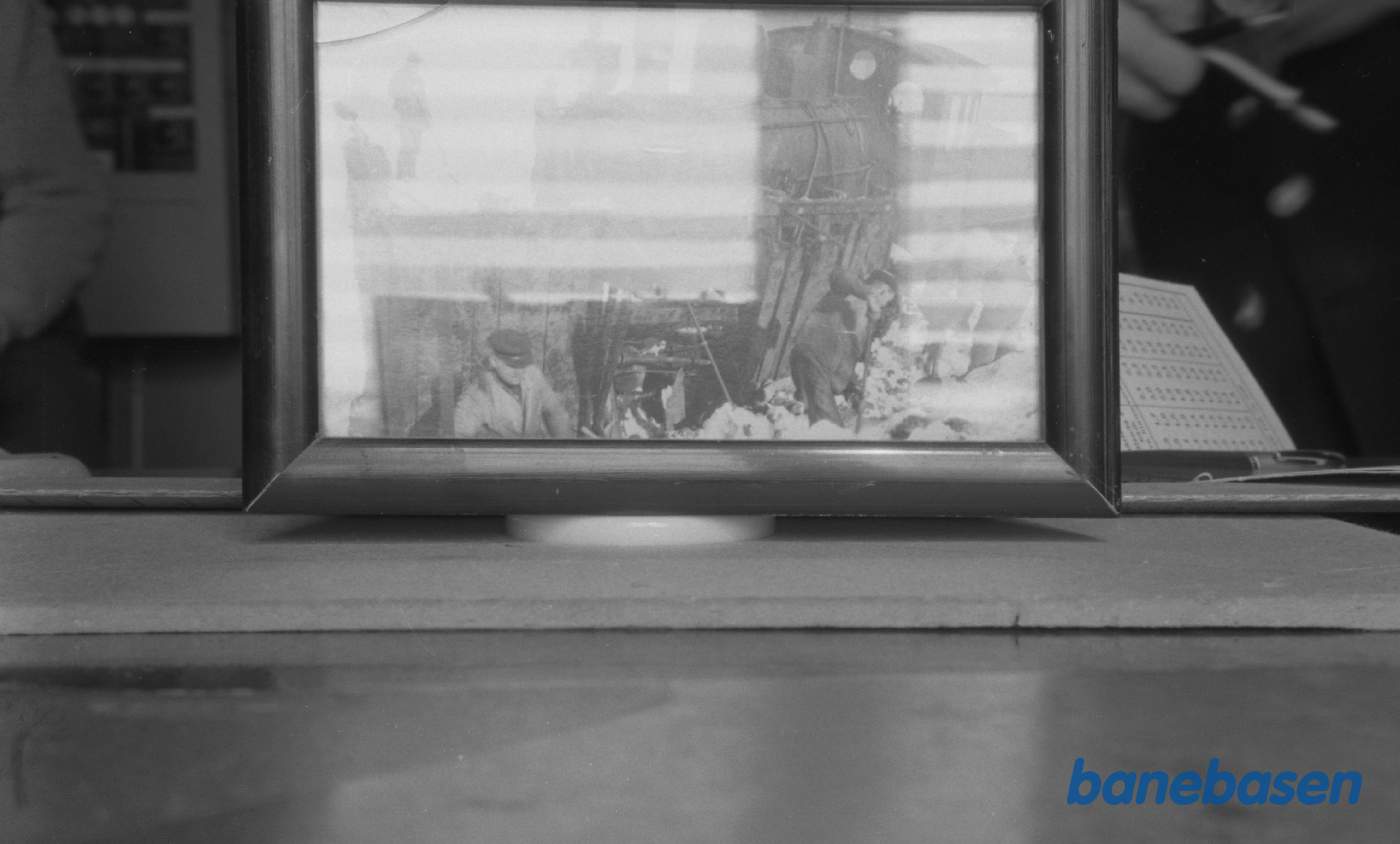 Forskellige motiver, bl.a tog i sne