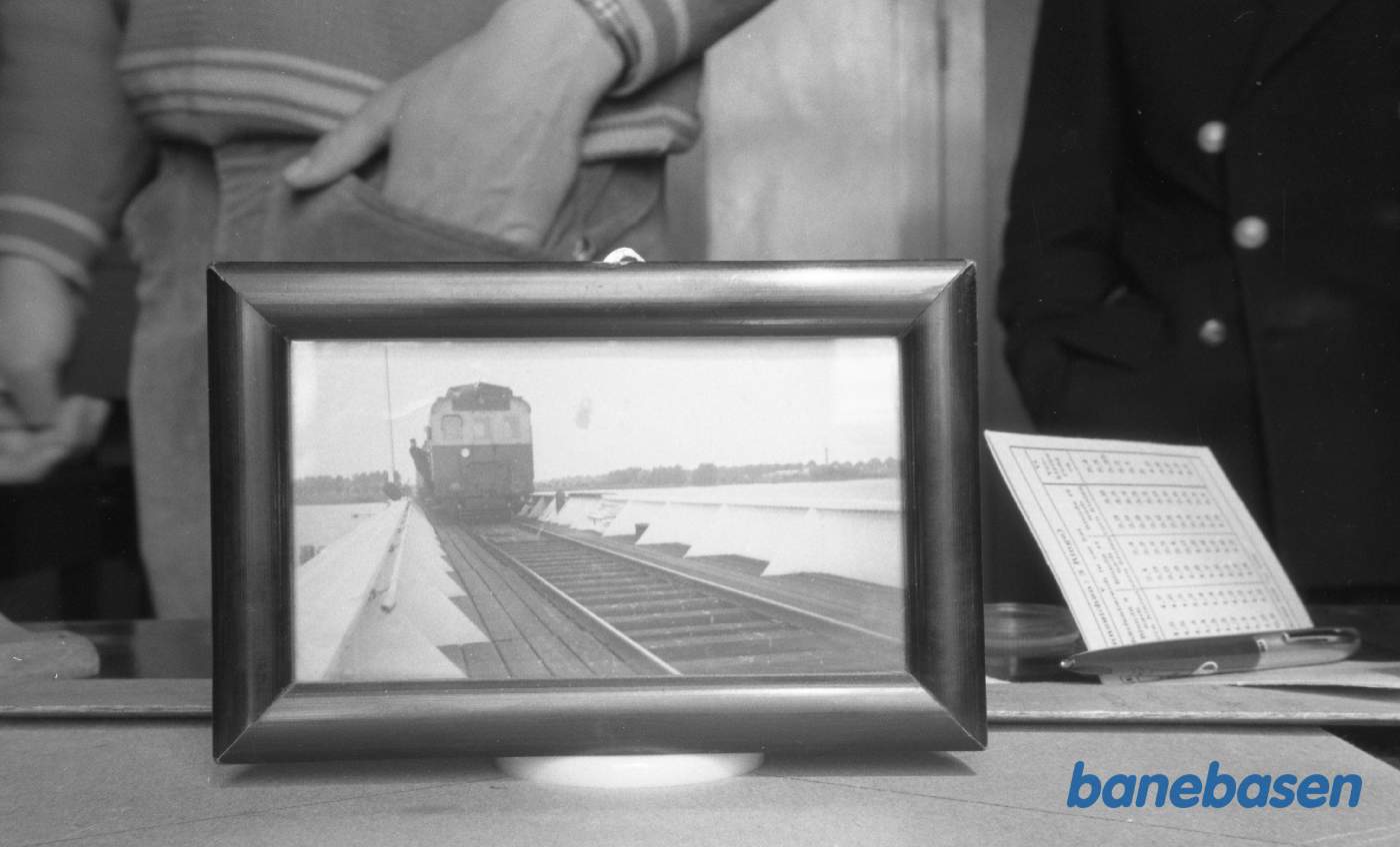 Forskellige motiver, bl.a tog i sne