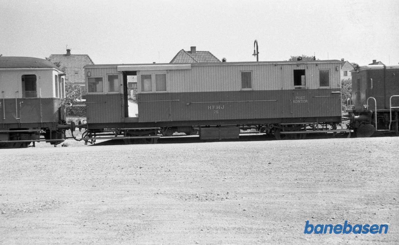 HFHJ 75 på Hundested station