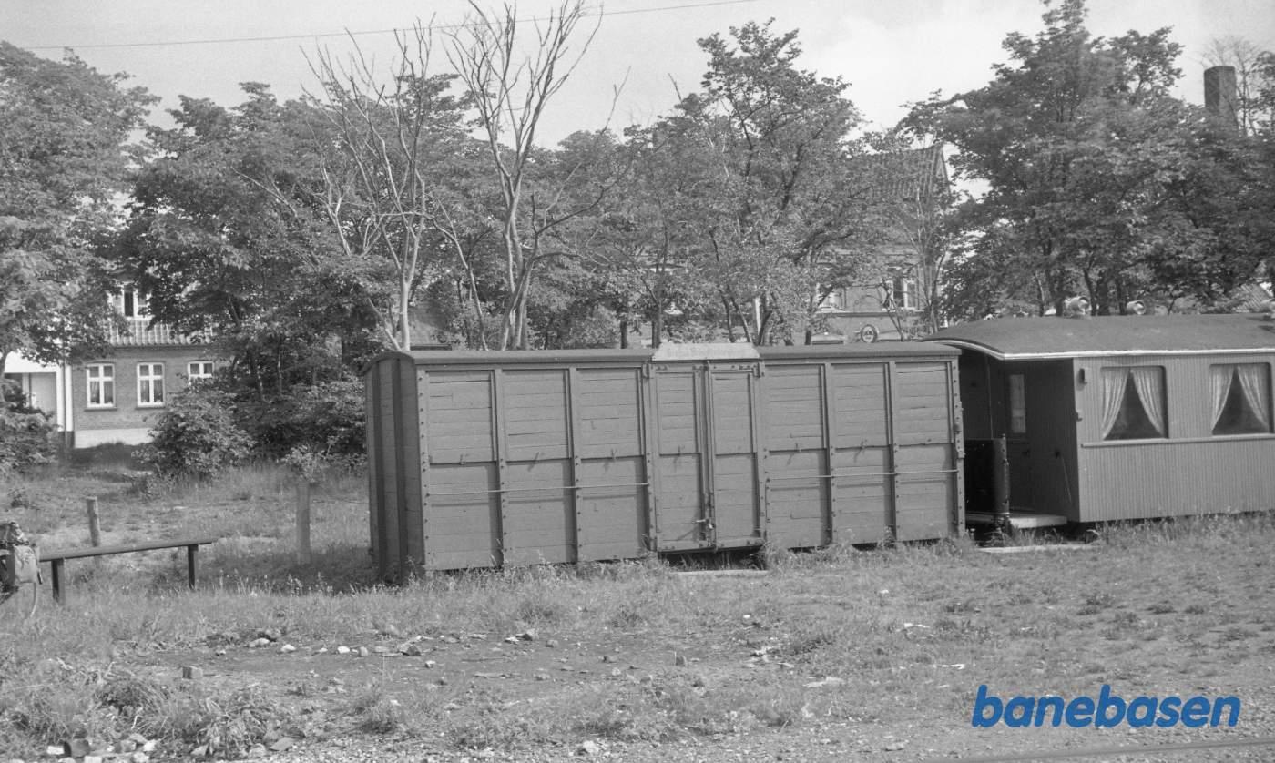 Q vognskur på Grenå station
