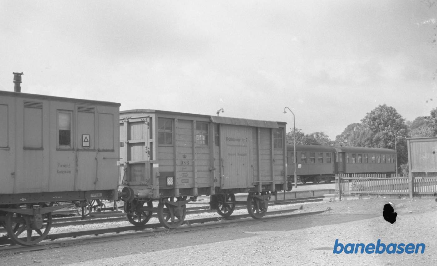Grenå station. DSB Bygningsvogn nr. 7