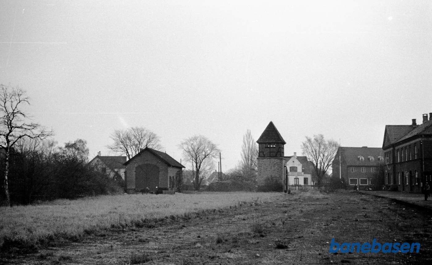 Dragør station .Remise og vandtårn