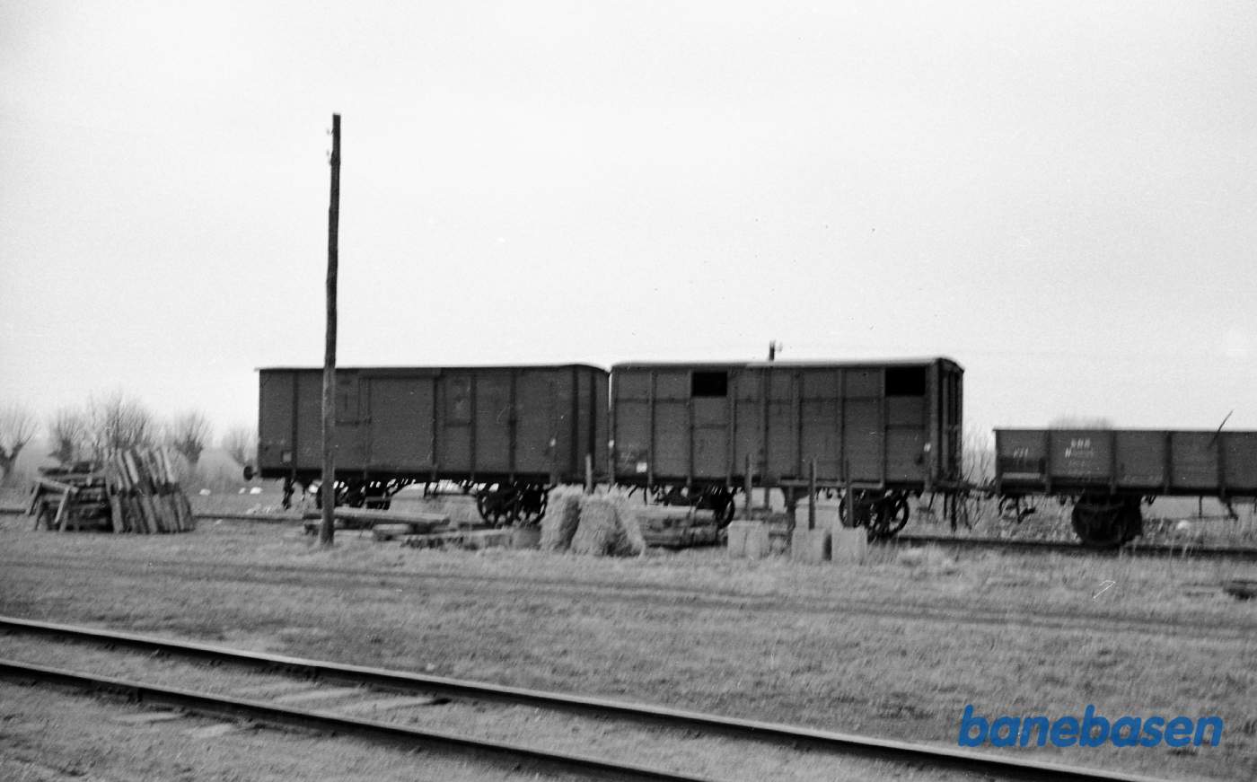 Hårlev station. ØSJS godsvogne
