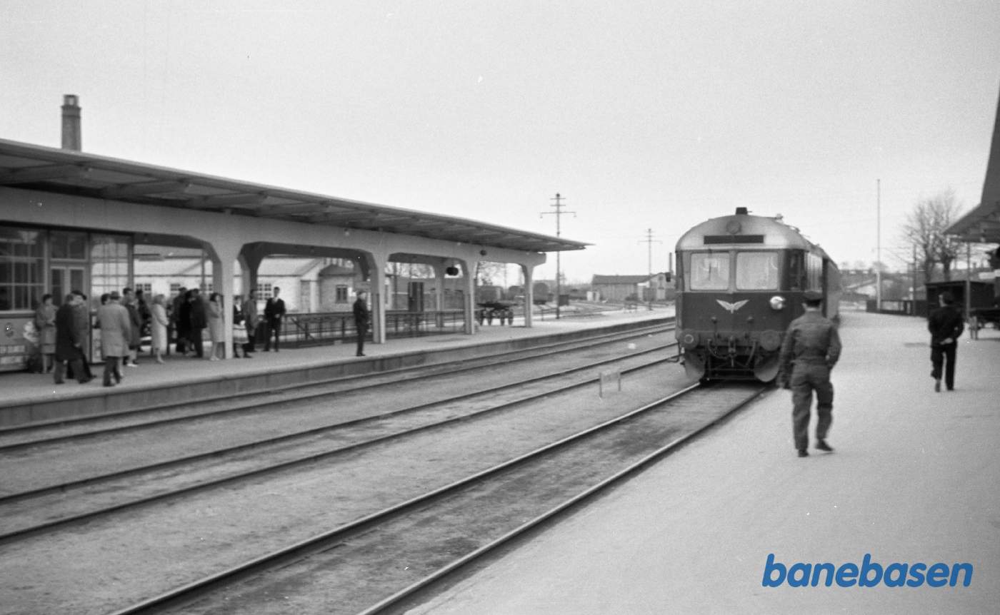 Maribo st. med LJ "Marcipanbrød" Maribo st. med LJ "Marcipanbrød"