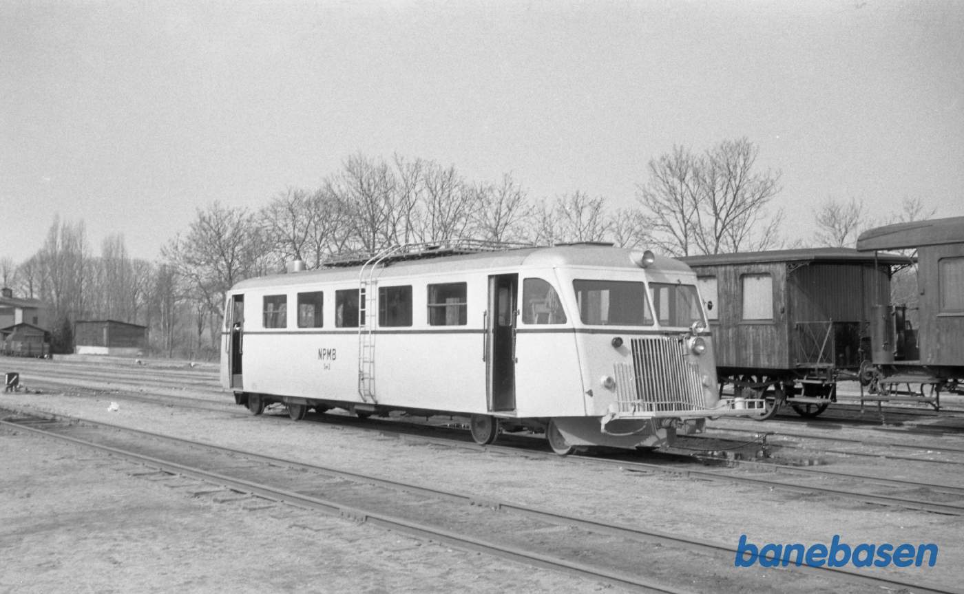 Præstø station. NPMB Sm 2