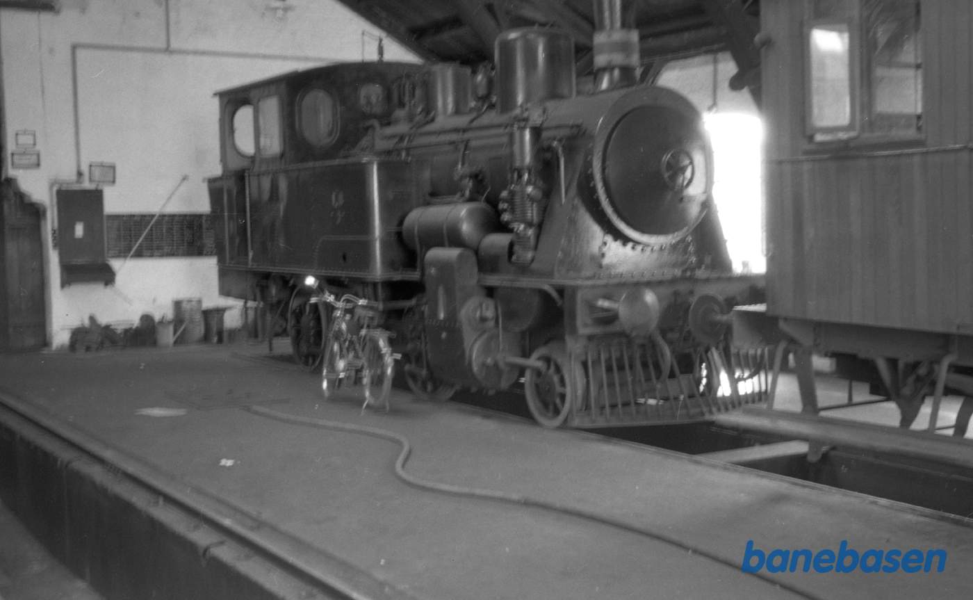 Rudkøbing remise med LB 3