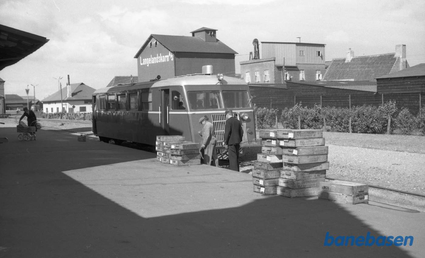 Rudkøbing station. LB Sm1