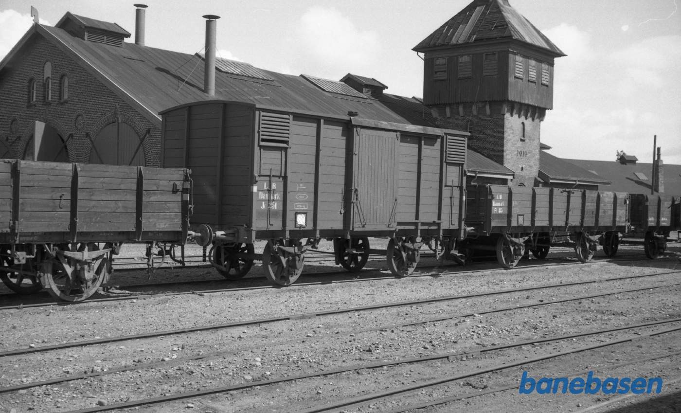 Rudkøbing station. LB Ic 251