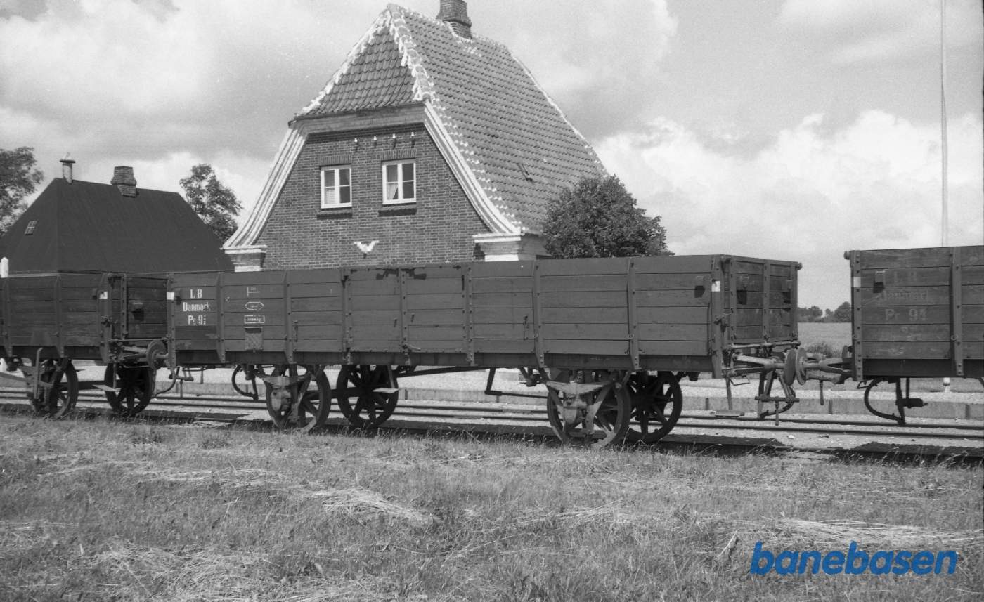 Krogsbjerg station. LB Pc 91