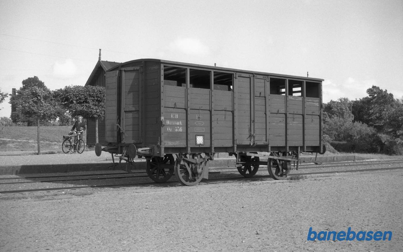 Nordenbro station. LB Qb 556