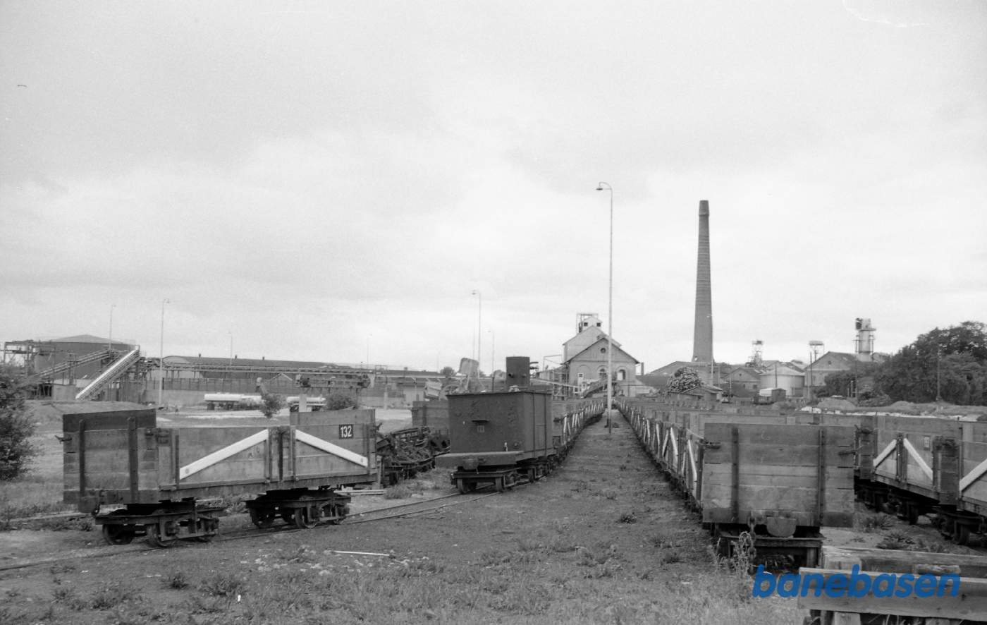 Assens vandværk med opstillede roevogne