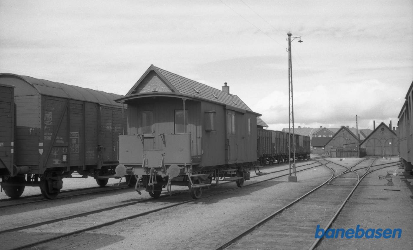 Lemvig station. VLTJ G 44