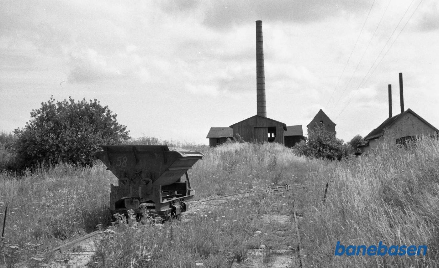 Hammersholt. Gl. værk.