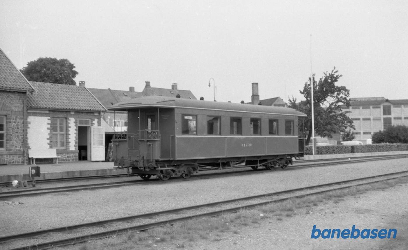 Nexø station. DBJ 321