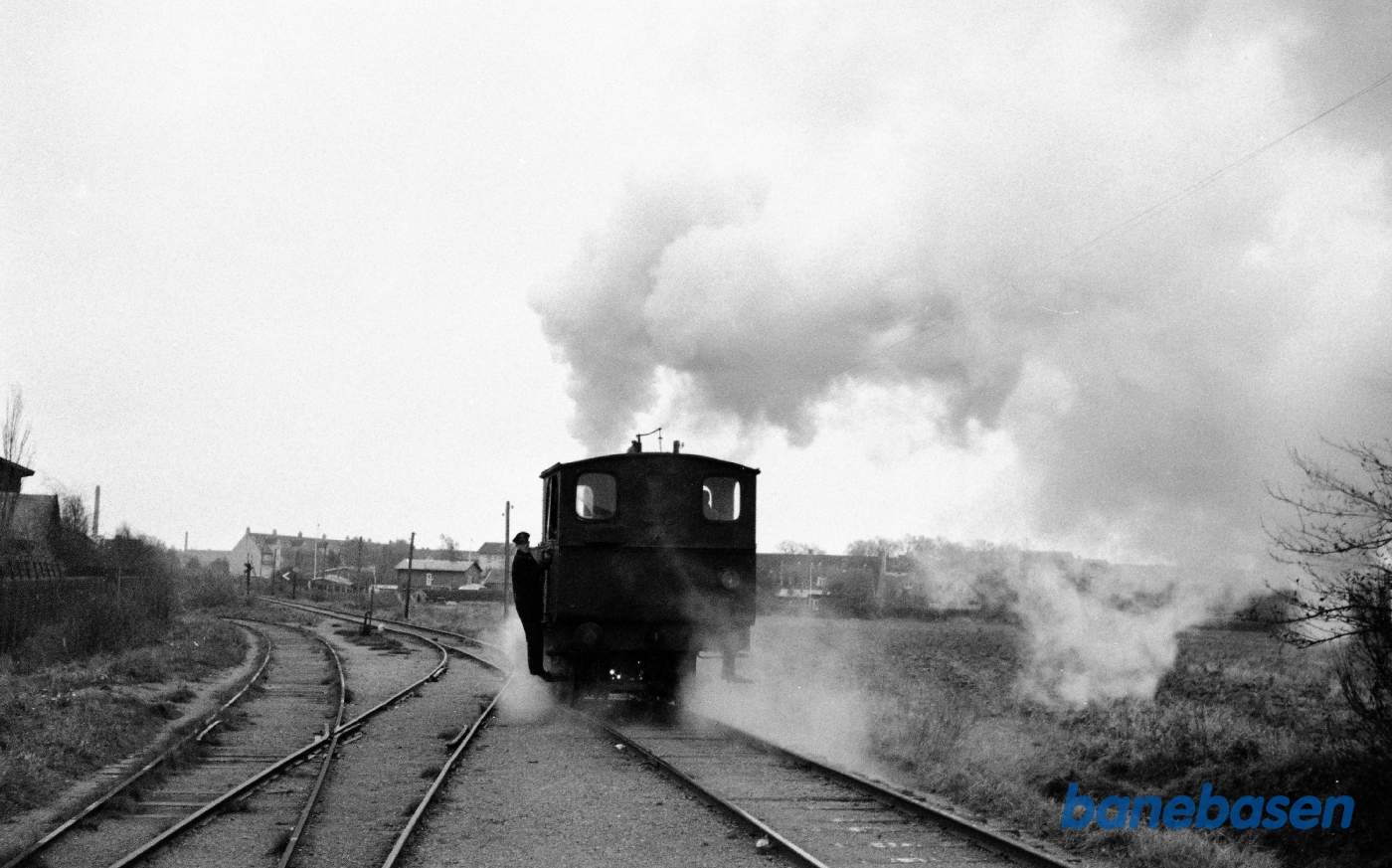 Kastrup station. AB 6 med særtog