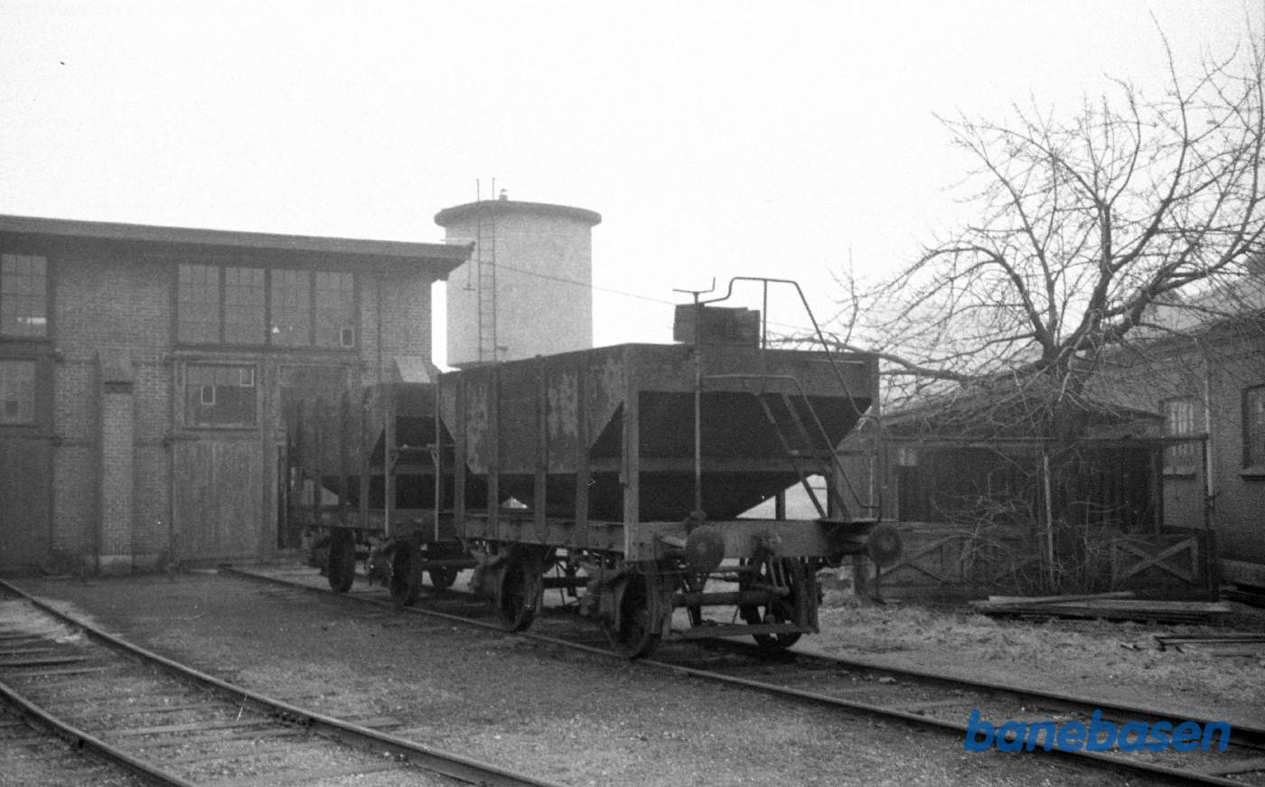 Valby gasværk. Kulvogne