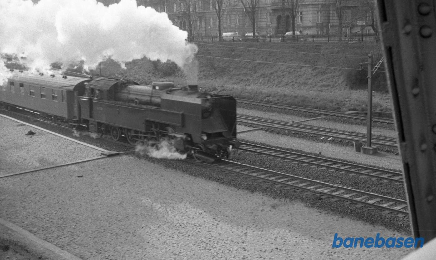 Østerport station. S maskine med kystbanetog Østerport station. S maskine med kystbanetog