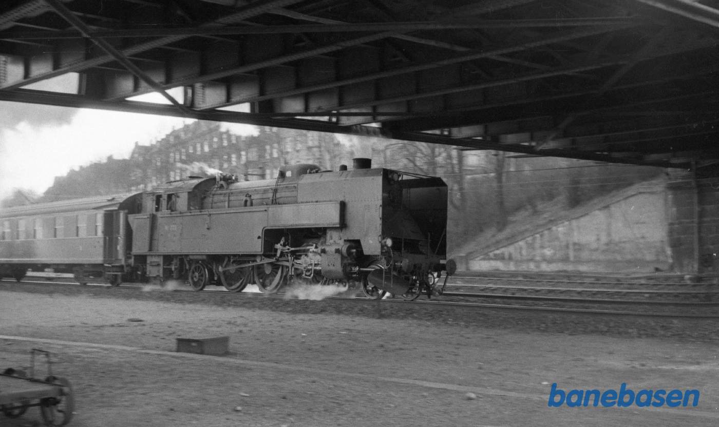 Østerport station. S 721 med kystbanetog