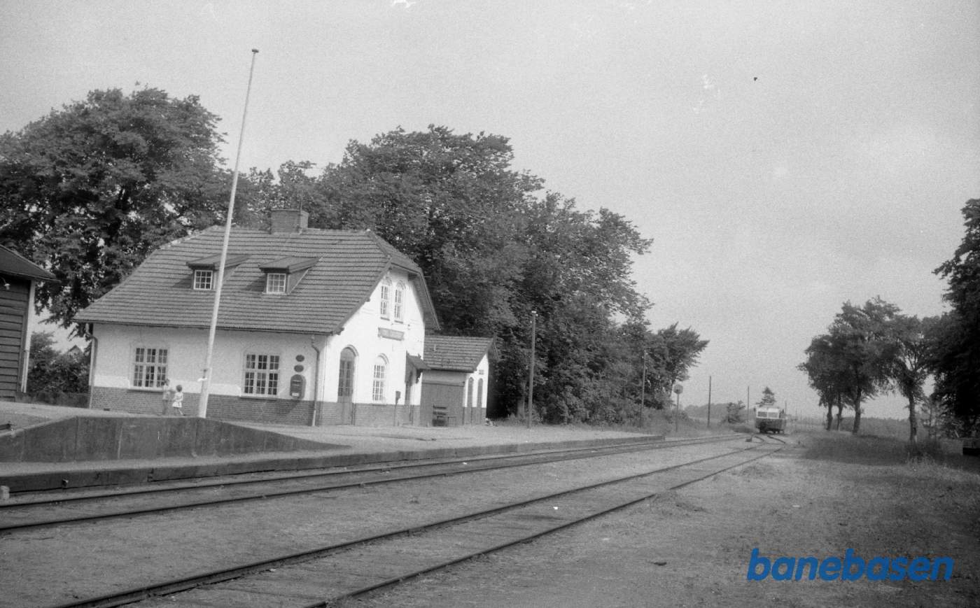 Kirke Eskildstrup Station