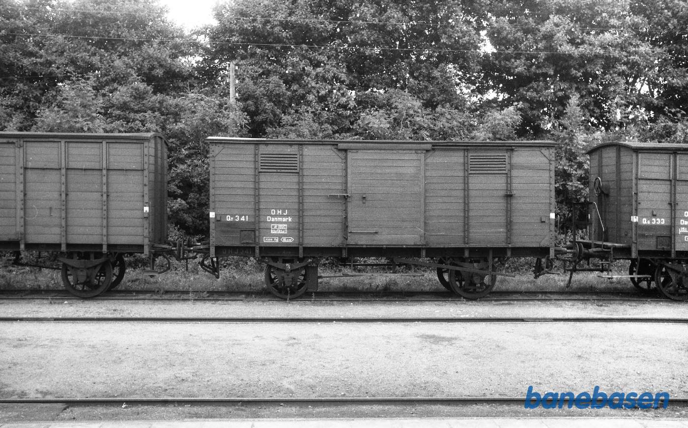 Hørve station med godsvogne