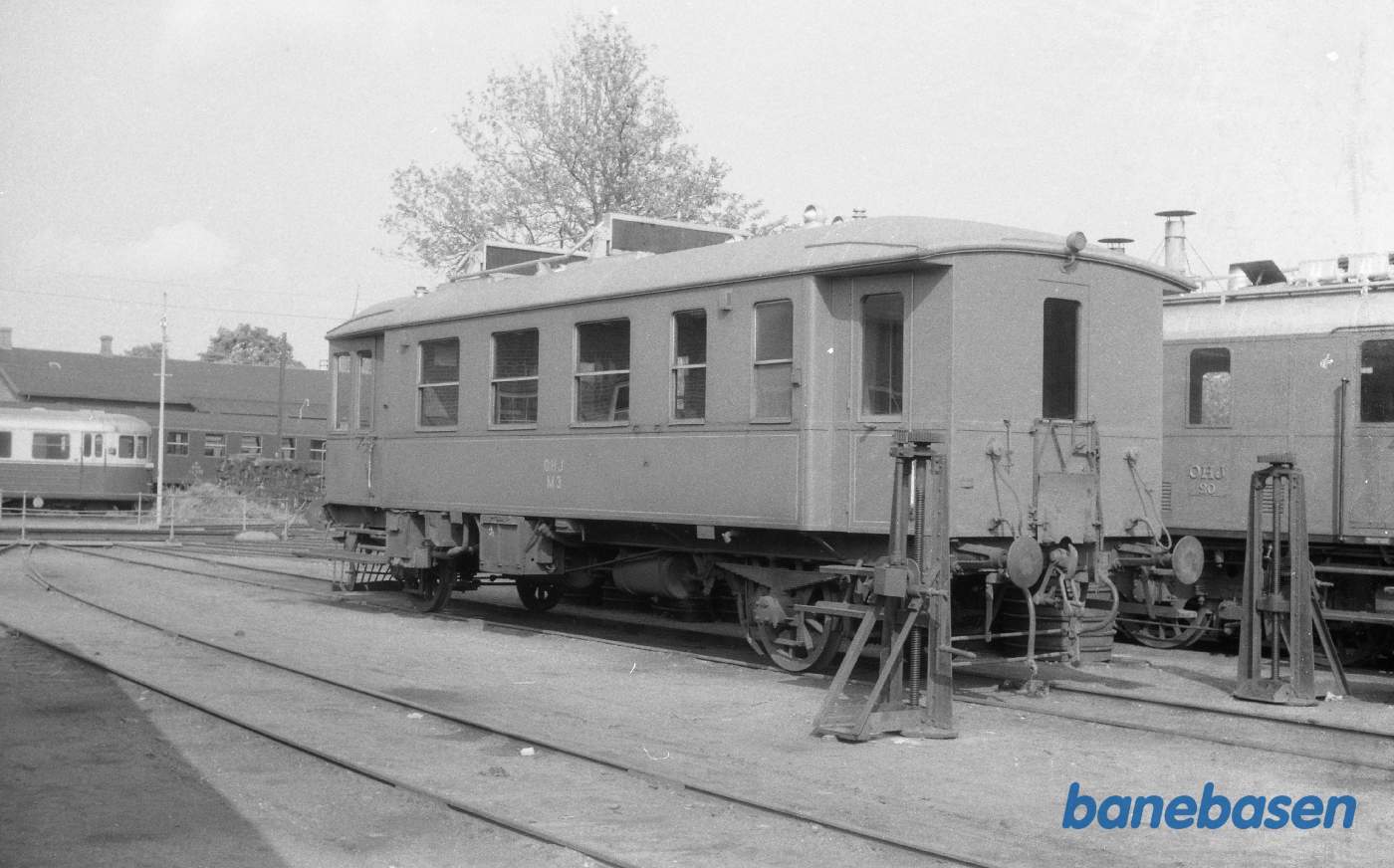 Holbæk station med OHJ M 3 Holbæk station med OHJ M 3