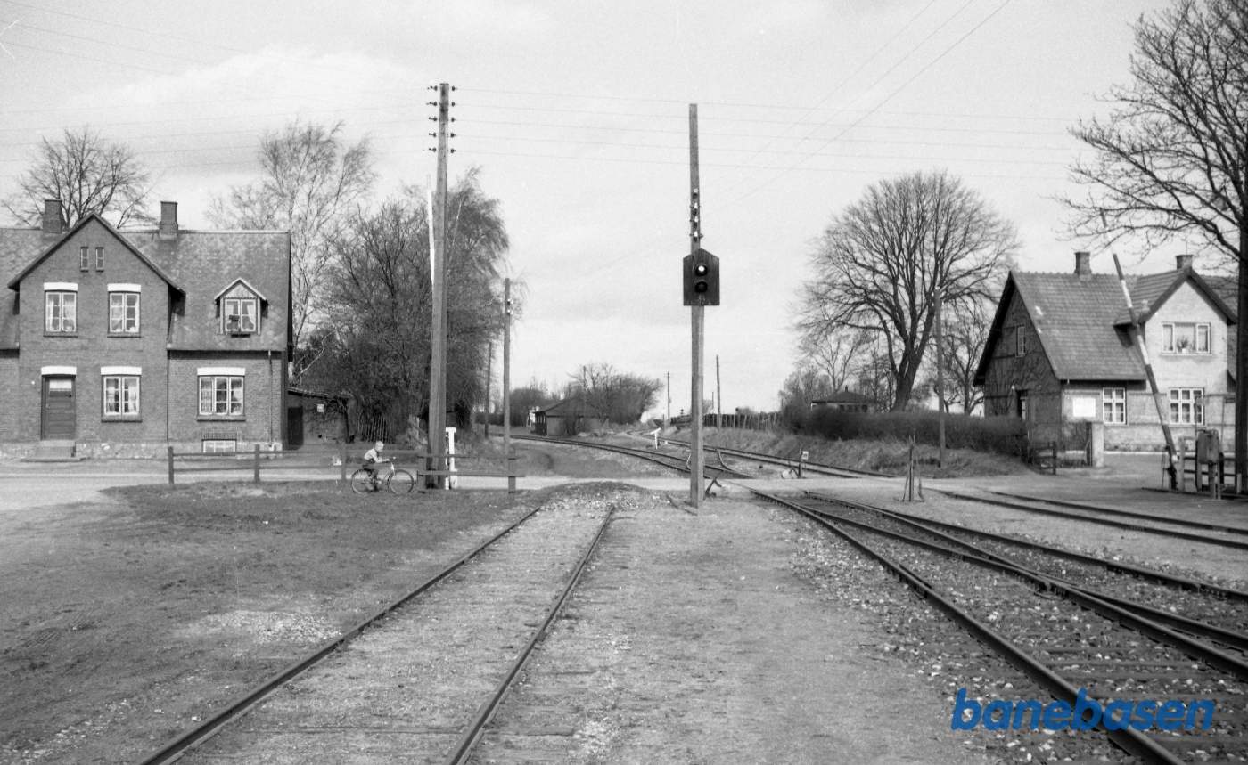 Hårlev station mod Køge