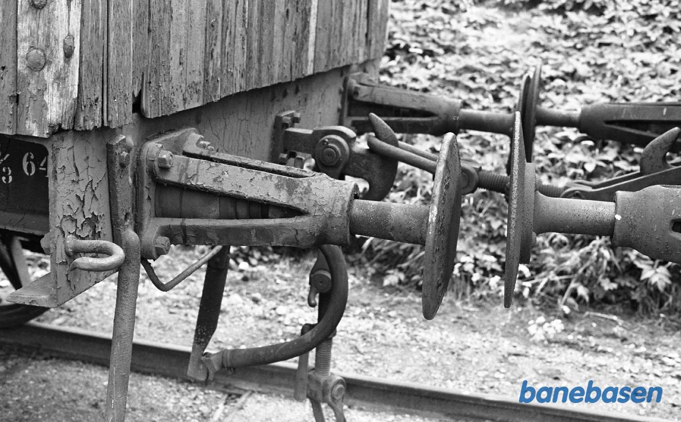 Detaljer på vogn (puffer)