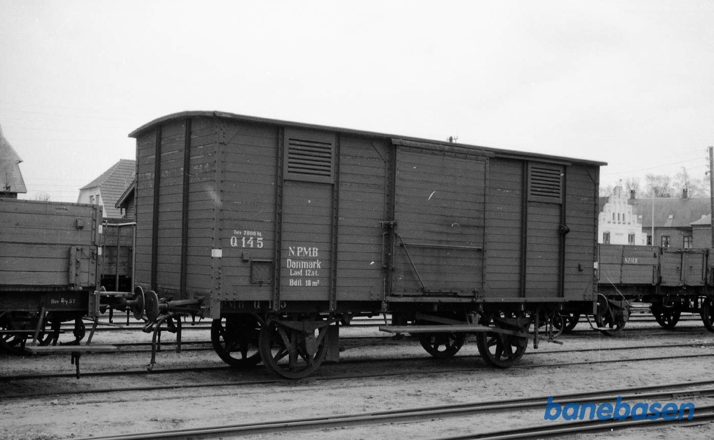 Præstø station. Med Q 145