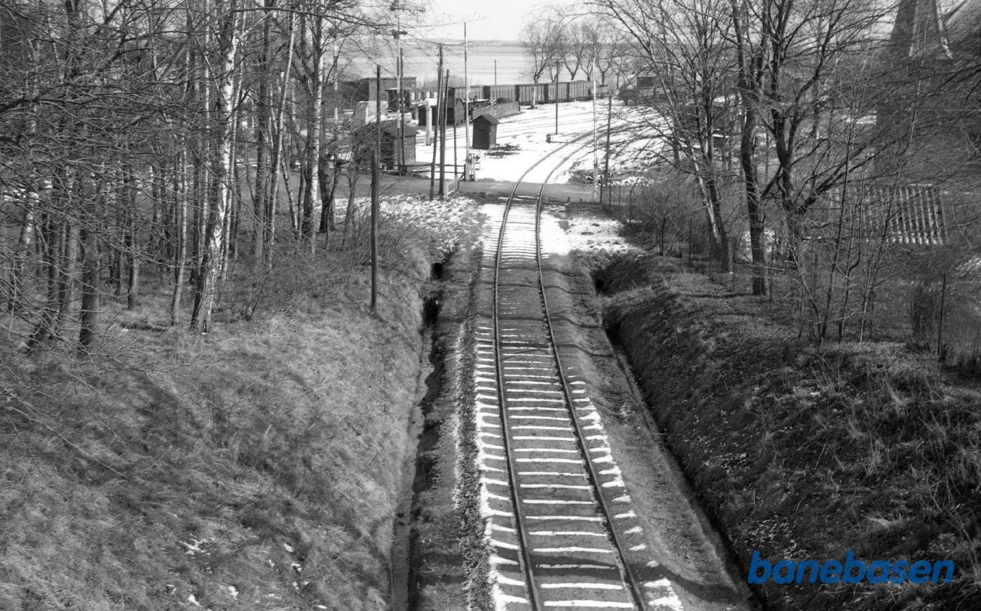 Præstø station. Indkørsel til Præstø station fra Mern