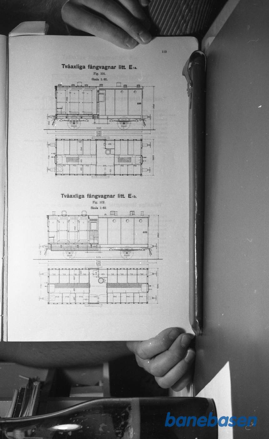 Tegning. Svenske Jernbanevogne