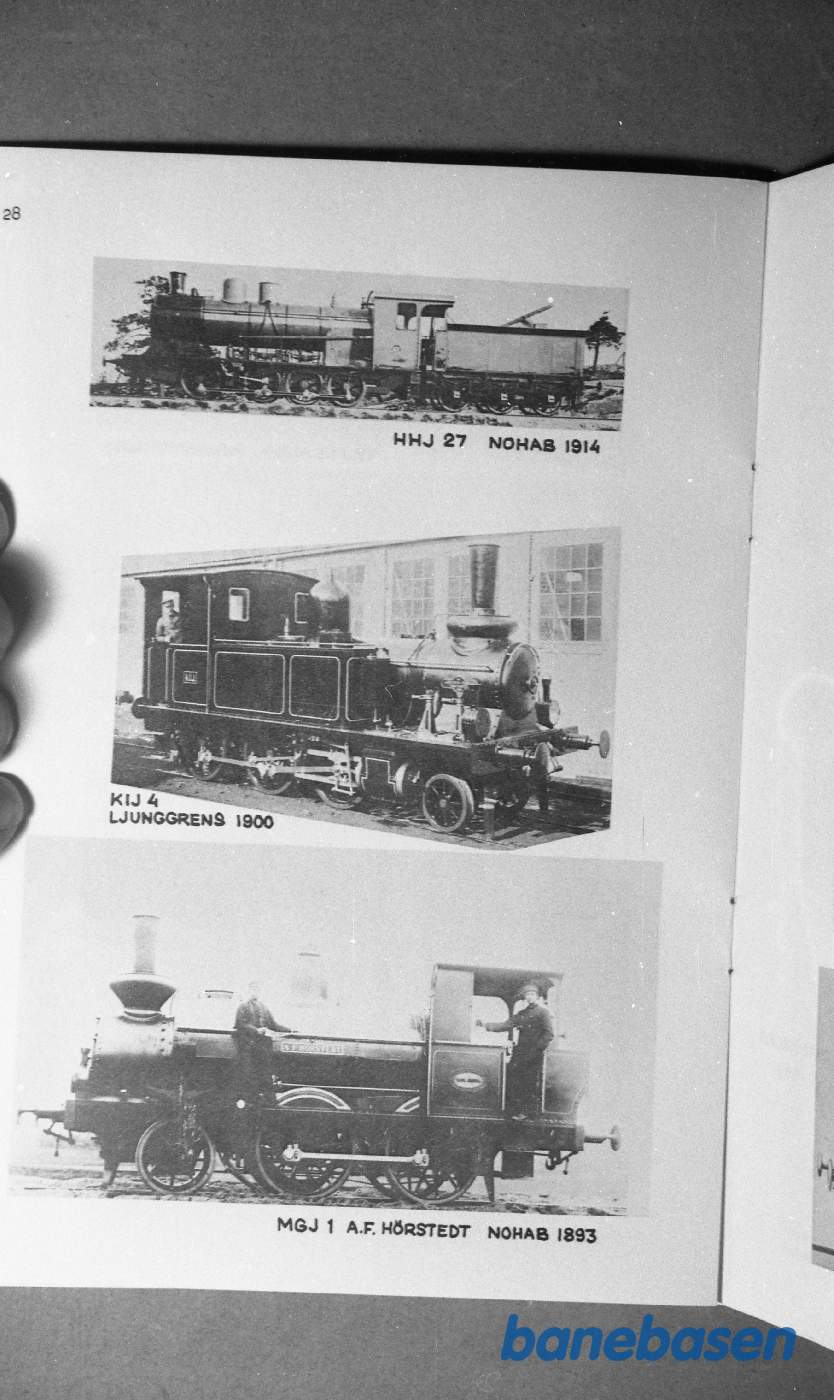 Foto. Svenske lokomotiver og vogne