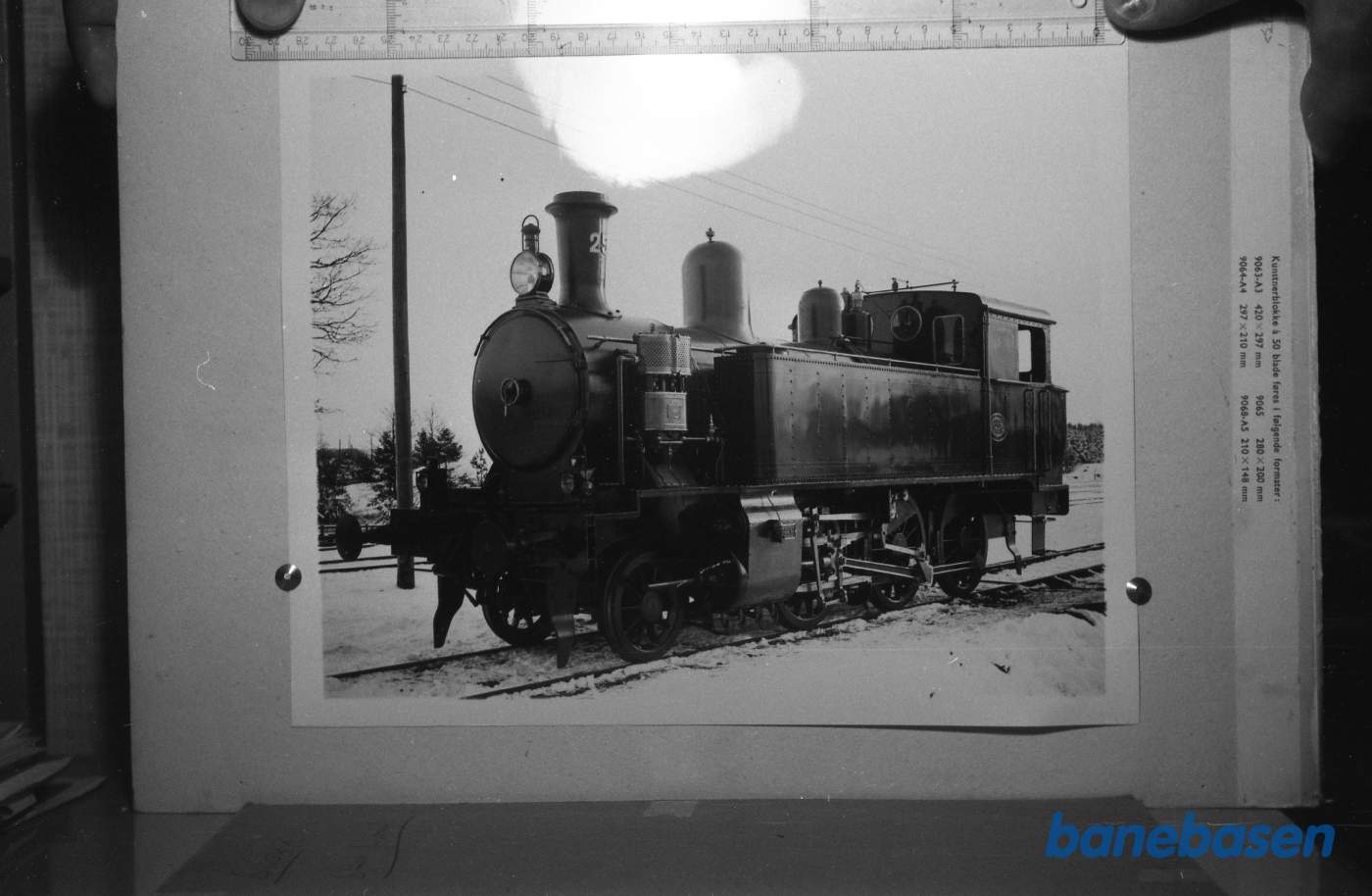 Foto. Svenske lokomotiver og vogne